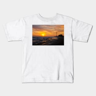 January daybreak on the beach. (2) Kids T-Shirt